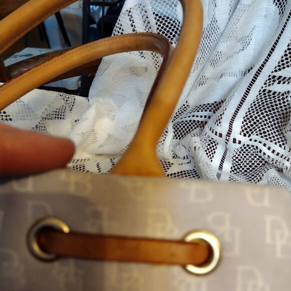 Dooney and Bourke bag - Picture 6 of 12